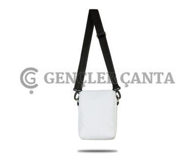 çapraz askılı rahat günlük beyaz çanta
